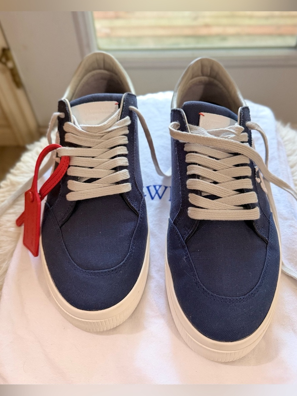 Off-White Low Vulcanized "Anchor" Canvas Sneakers Navy/White